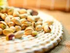 Hrst lahodných ořechů může snížit hladinu cholesterolu o 11 % během týdnů